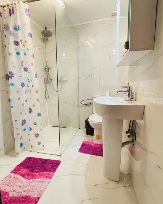 Lavender Luxury Apartment Nagyvárad Kültér fotó